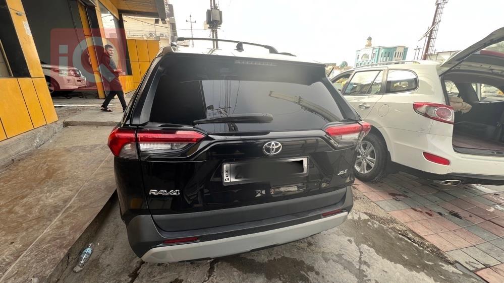 تويوتا راف 4